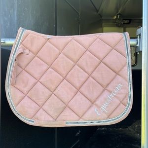 Size full blush suede pad